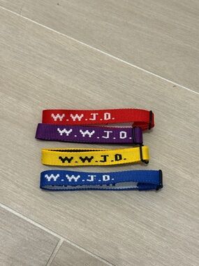 WWJD BRACELET BUNDLE OF 4